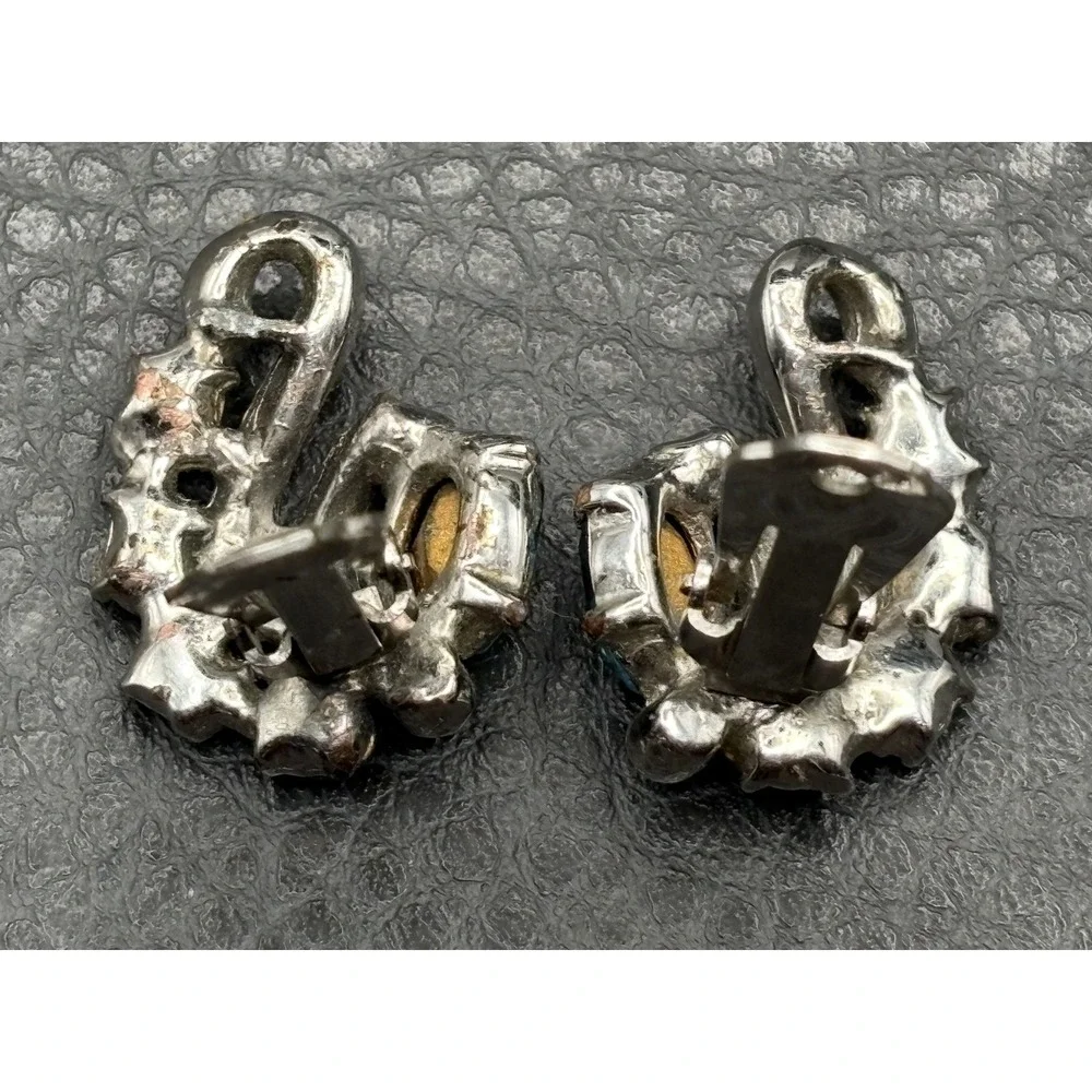 Vintage Art Deco Blue Crystal Rhinestone Clip Earrings Silver Tone